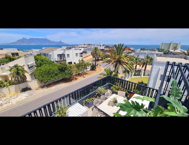 10 BEDROOM GUEST HOUSE FOR SALE IN BLOUBERGSTRAND